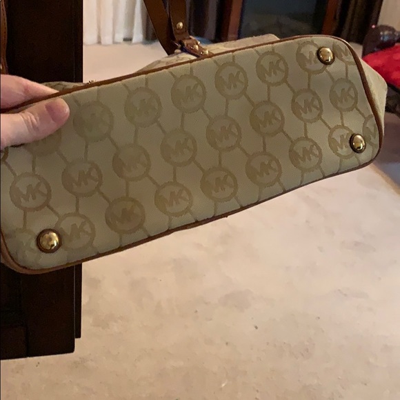 Mk canvas and leather shoulder bag - Picture 2 of 4